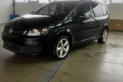 VW Touran 132.200 km 8.900 &euro; Mayen 56727