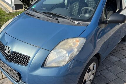 Toyota Yaris 153.500 km 1.900 &euro; Andernach 56626