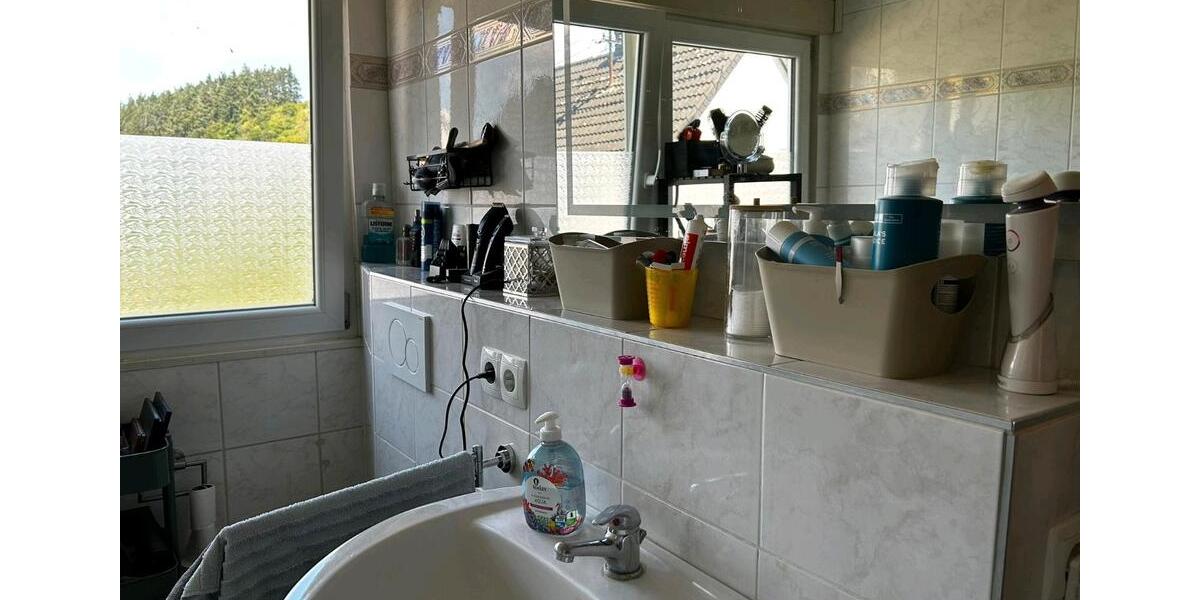 Etagenwohnung Burgbrohl - 3 Zimmer, 95 m&sup2;, 880&euro; | Angebot:26403599