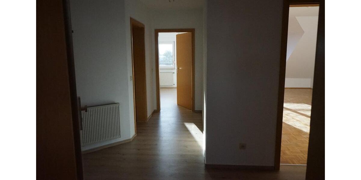 Mietwohnung 2. OG, 86m2 4 zimmer