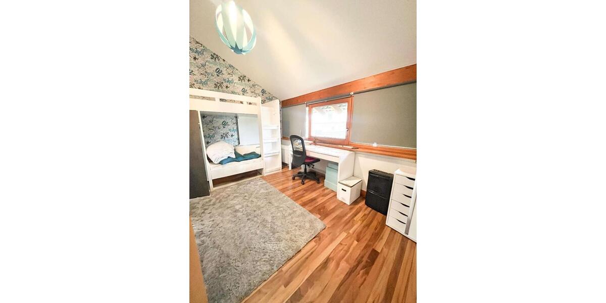 Dachgeschoßwohnung Urmitz - 3 Zimmer, 81 m&sup2;, 810&euro; | Angebot:26462264