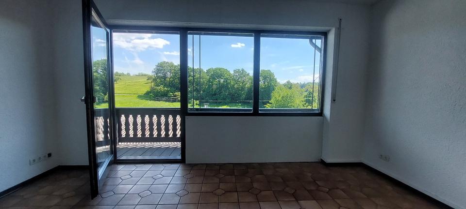 Etagenwohnung Rengsdorf - 4 Zimmer, 127 m&sup2;, 1.150&euro; | Angebot:26679536