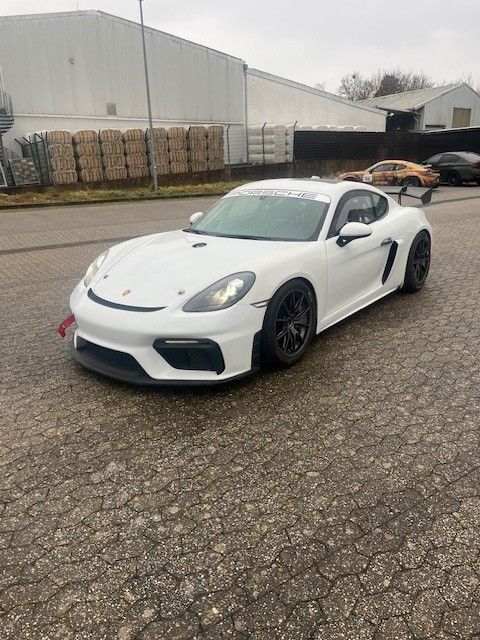 Porsche Cayman 9.030 km 144.900 € Treis-Karden 56253