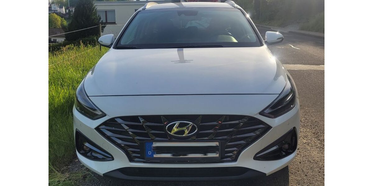Hyundai i30 14.500 km 19.999 &euro; Montabaur 56410