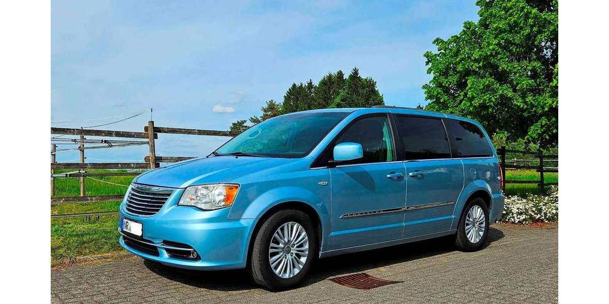 Chrysler Town & Country 169.700 km 10.800 &euro; Großmaischeid 56276