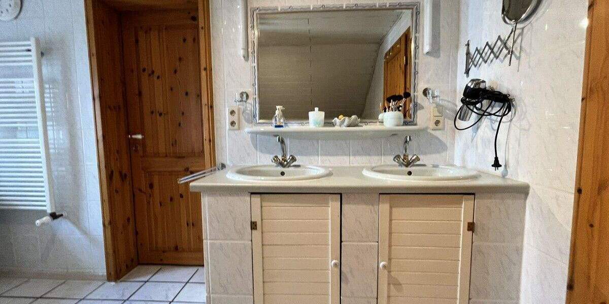 Einfamilienhaus Bendorf-Mülhofen Mülhofen - 3 Zimmer, 125 m&sup2;, 200.000&euro; | Angebot:25735477