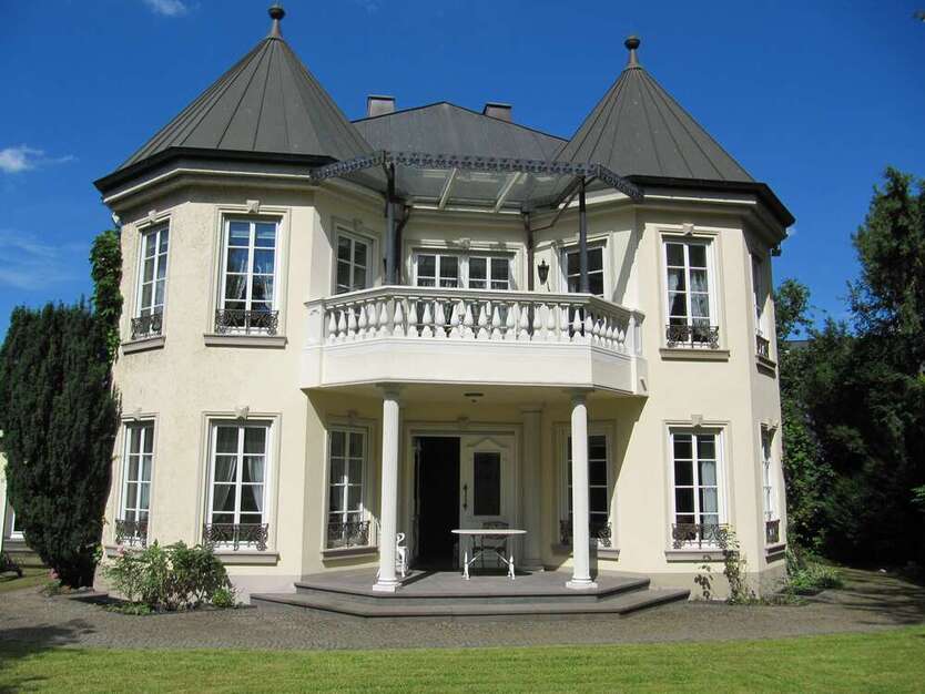 Haus zum Kaufen in Neuwied 1.190.000 € 240 m²