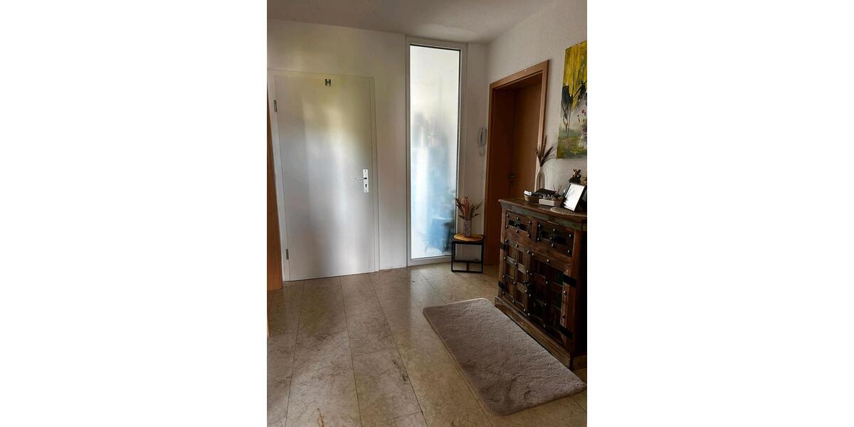 Etagenwohnung Burgbrohl - 3 Zimmer, 95 m&sup2;, 880&euro; | Angebot:26403599