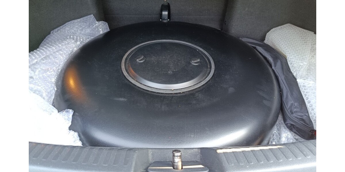 VW Beetle 88.595 km 17.380 &euro; Ney 56283