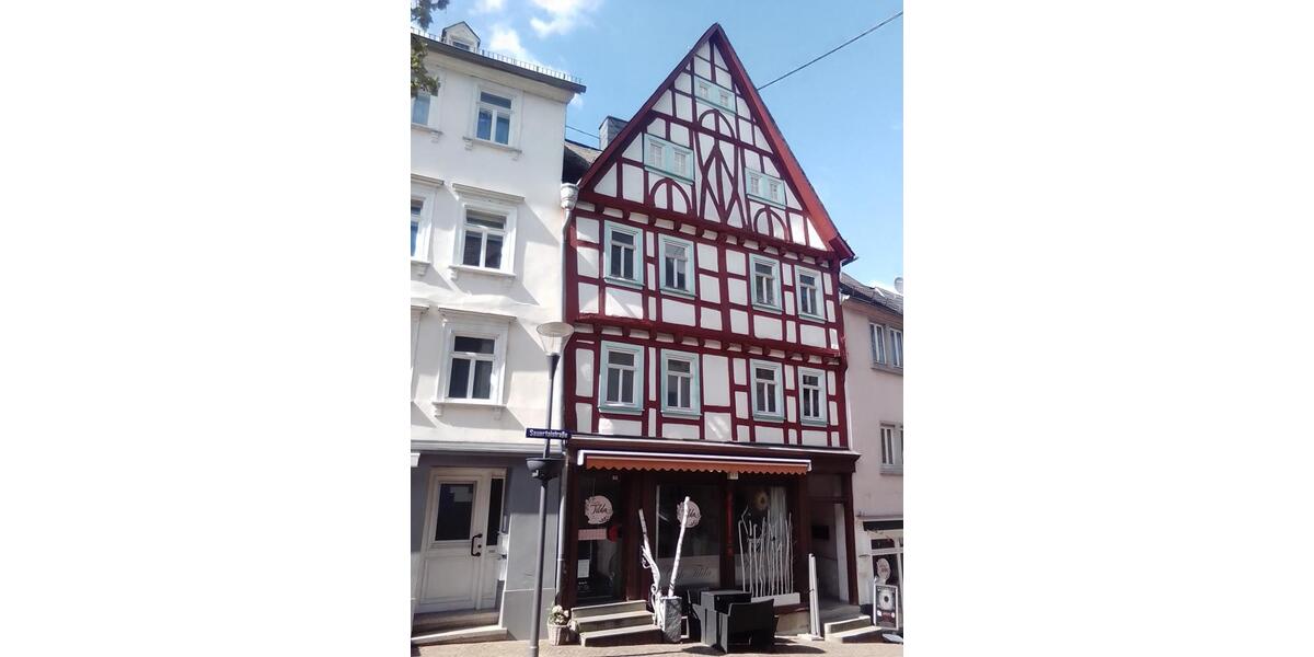 Vermiete kleine frisch renovierte 2 Zimmer Wohnung am Marktplatz 2 zimmer