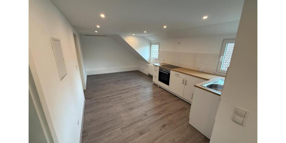 Dachgeschoßwohnung Neuwied - 3 Zimmer, 84 m&sup2;, 780&euro; | Angebot:26443952
