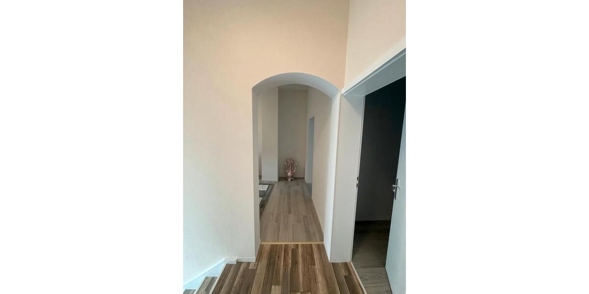 Reihenhaus Bad Ems - 7 Zimmer, 180 m&sup2;, 270.000&euro; | Angebot:26163684