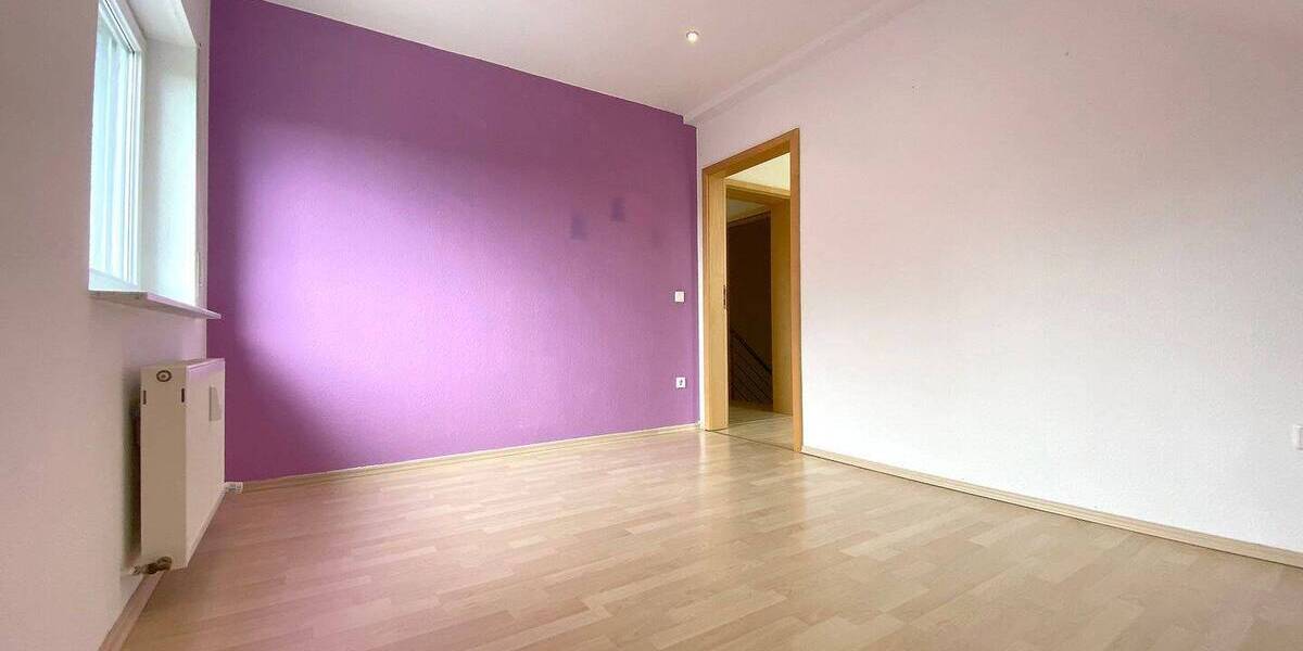 Mehrfamilienhaus, Wohnhaus Mayen Kürrenberg - 6 Zimmer, 135 m&sup2;, 1.200&euro; | Angebot:24610250