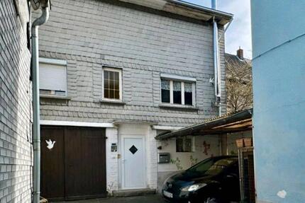 Haus Dierdorf - 4 Zimmer, 100 m&sup2;, 850&euro; | Angebot:26148785