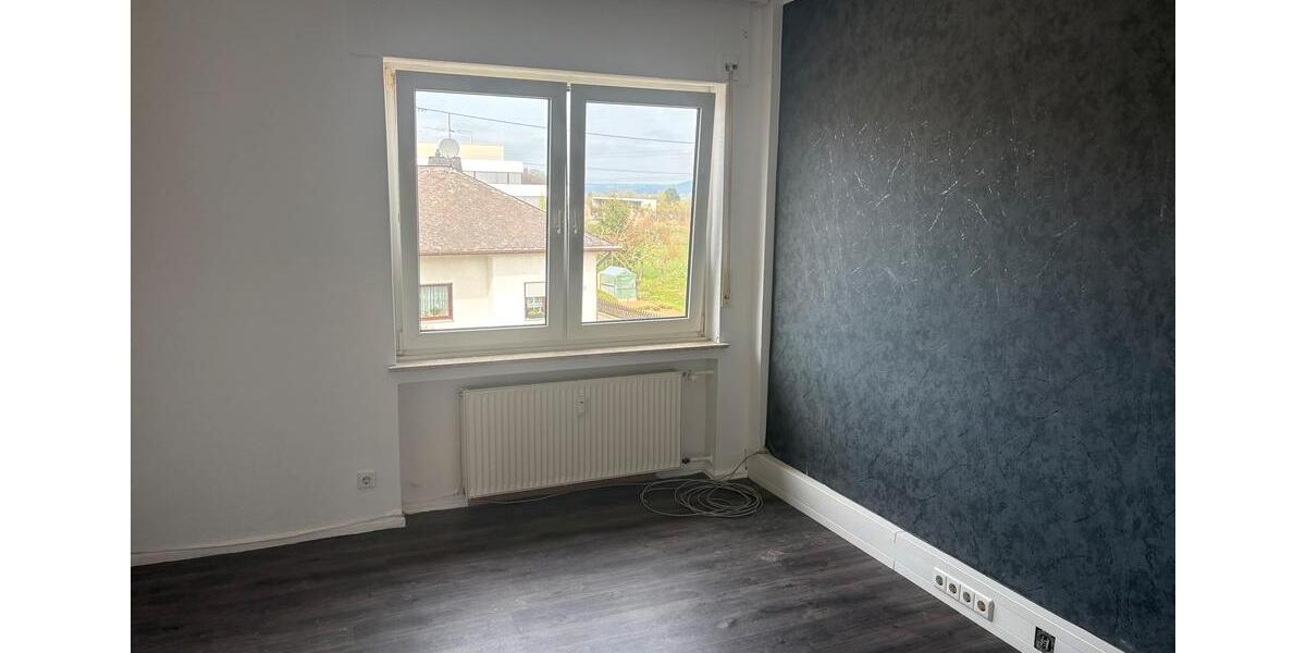 Etagenwohnung Koblenz Bubenheim - 4 Zimmer, 120 m&sup2;, 1.000&euro; | Angebot:26236225