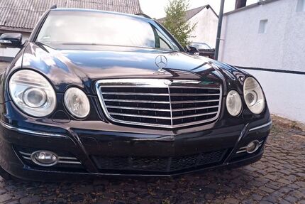 Mercedes-Benz E 280 245.000 km 5.000 &euro; Holzhausen 56357
