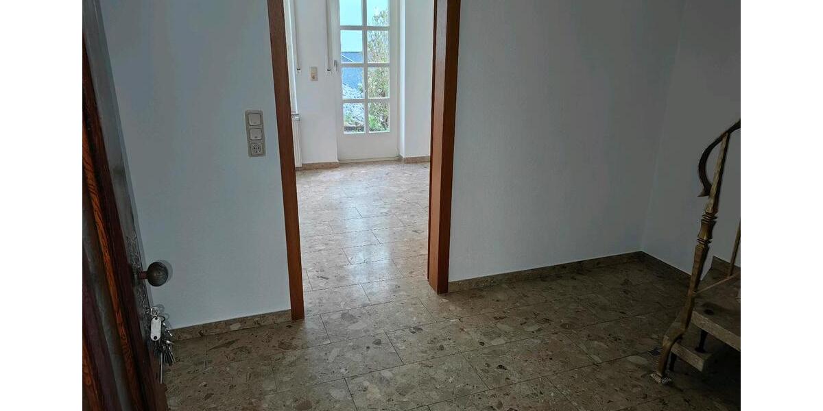Einfamilienhaus Singhofen - 3 Zimmer, 90 m&sup2;, 990&euro; | Angebot:26382286