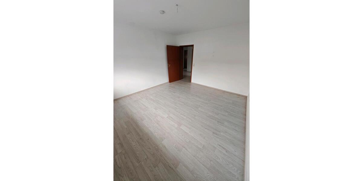Erdgeschoßwohnung Neuwied Block - 3 Zimmer, 98 m&sup2;, 1.450&euro; | Angebot:26040607