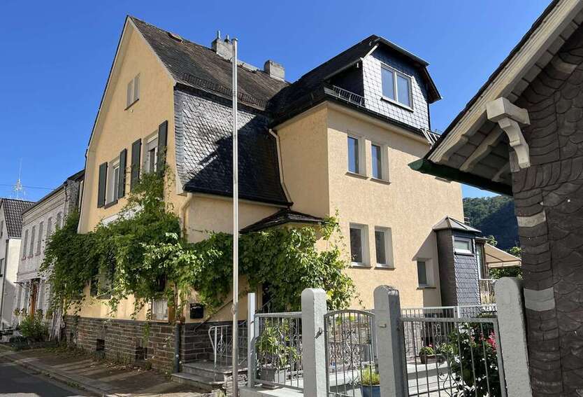 Haus zum Kaufen in Kaub 239.000 € 250 m²