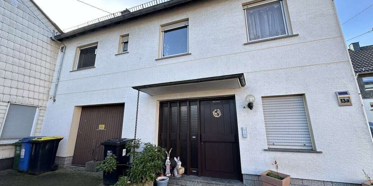 Einfamilienhaus Niedert - 7 Zimmer, 177 m&sup2;, 259.000&euro; | Angebot:25831066