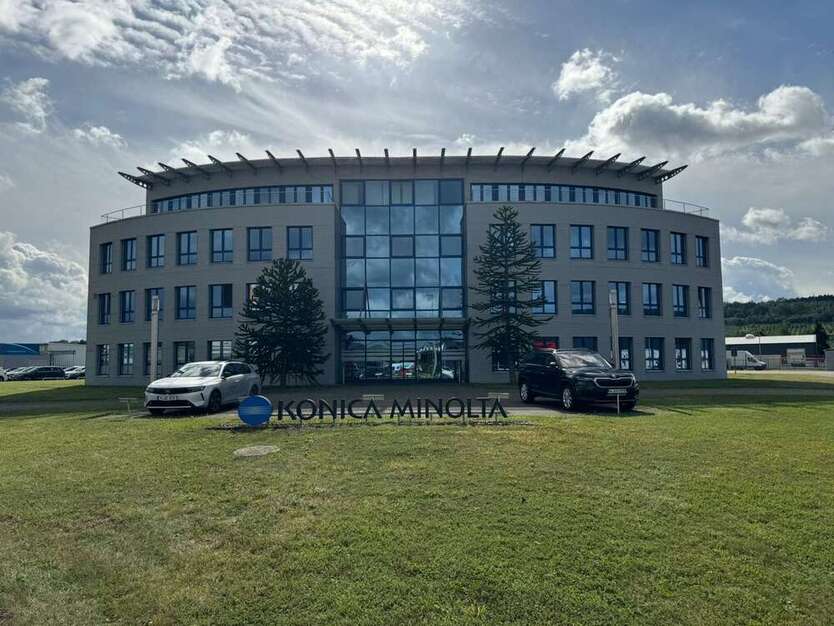 Büro in Mülheim-Kärlich 3.185,15 € 254 m²