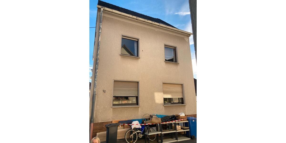 Einfamilienhaus Neuwied Block - 8 Zimmer, 170 m&sup2;, 232.000&euro; | Angebot:26552285