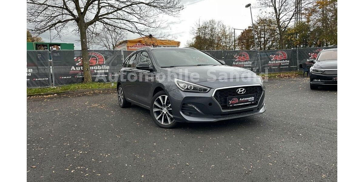 Hyundai i30 172.000 km 8.950 &euro; Koblenz 56070