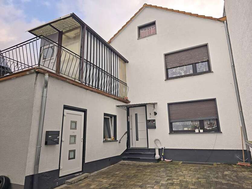 Haus zum Kaufen in Neuwied Heimbach-Weis 439.000 € 249 m²
