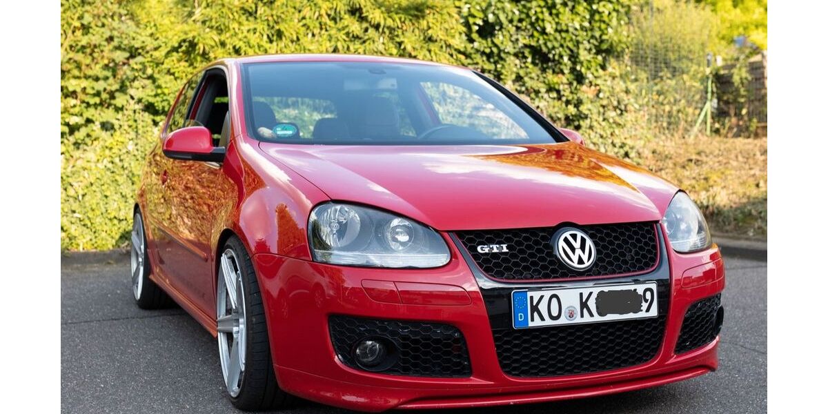 VW Golf 144.000 km 8.800 &euro; Koblenz 56070