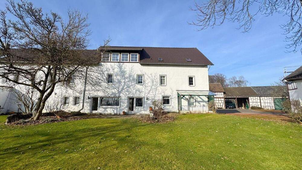 Reihenmittelhaus Katzenelnbogen - 4 Zimmer, 209 m&sup2;, 1.300&euro; | Angebot:24763268