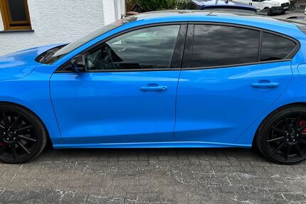 Ford Focus 42.000 km 29.990 &euro; Ransbach-Baumbach 56235