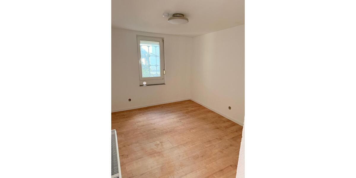 Etagenwohnung Neuwied Feldkirchen - 1 Zimmer, 25 m&sup2;, 450&euro; | Angebot:26443959
