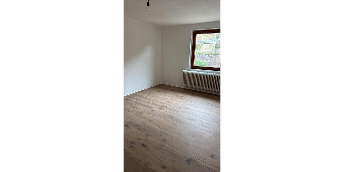 Dachgeschoßwohnung Koblenz Horchheim - 3 Zimmer, 75 m&sup2;, 850&euro; | Angebot:25638101