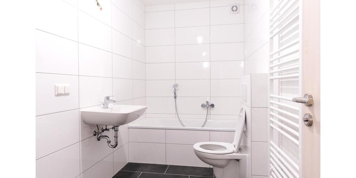 Etagenwohnung Neuwied Feldkirchen - 4 Zimmer, 99 m&sup2;, 880&euro; | Angebot:26458370