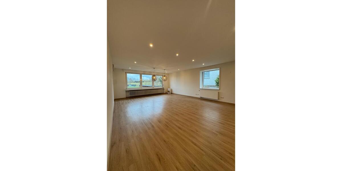 Einfamilienhaus Mayen - 6 Zimmer, 165 m&sup2;, 1.360&euro; | Angebot:24361846