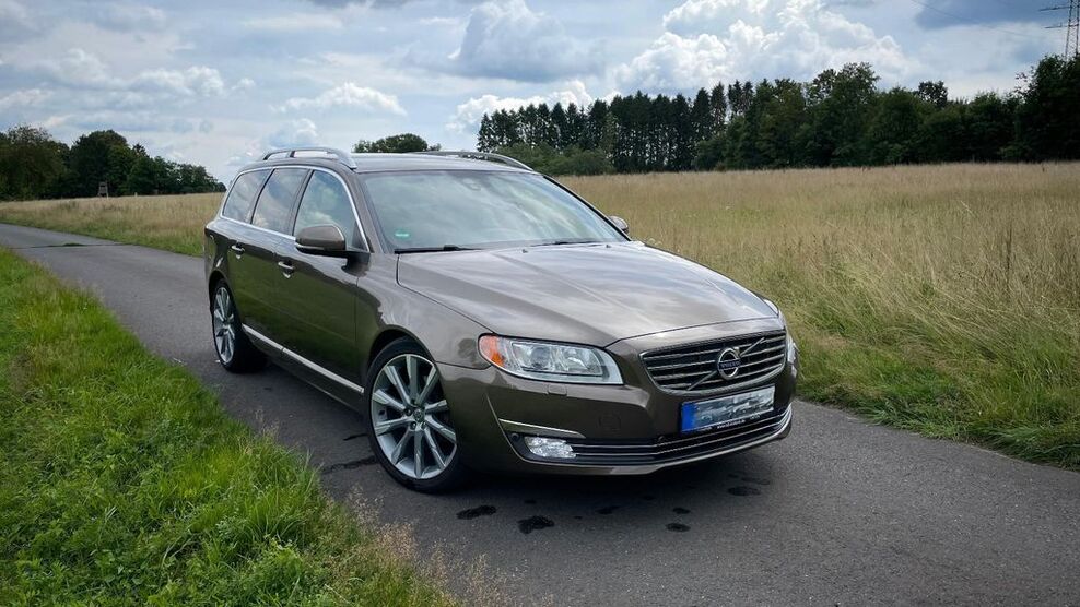 Volvo V70 212.000 km 9.500 € Dernbach 56307