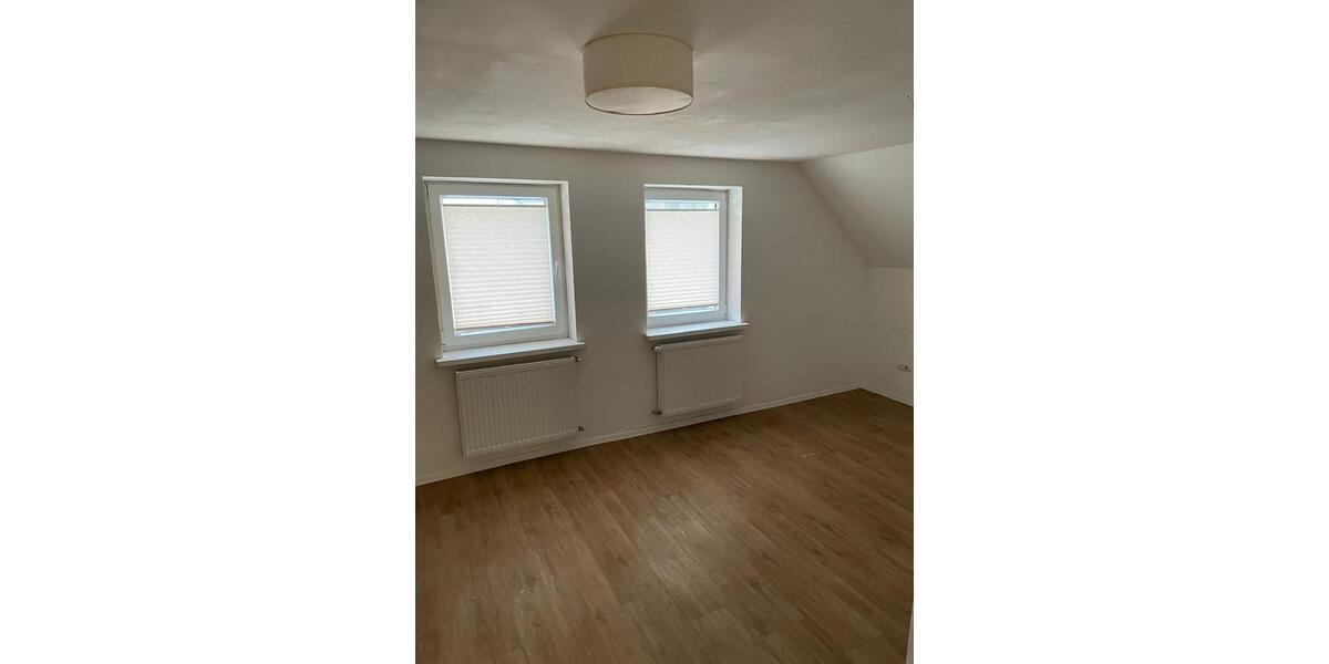 Dachgeschoßwohnung Montabaur - 3 Zimmer, 70 m&sup2;, 800&euro; | Angebot:24863926