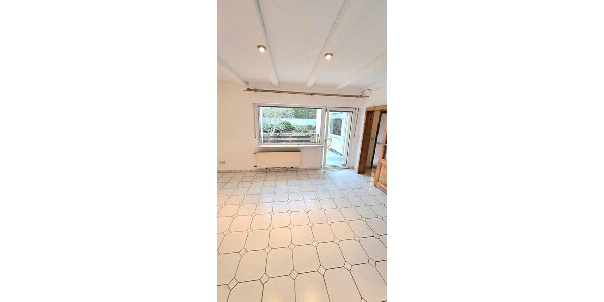 Etagenwohnung Mülheim-Kärlich Kärlich - 4 Zimmer, 136 m&sup2;, 1.315&euro; | Angebot:26635138