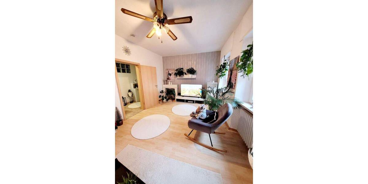 ***Gemütliche und moderne 3 ZKB Wohnung in zentraler Lage*** 3 zimmer