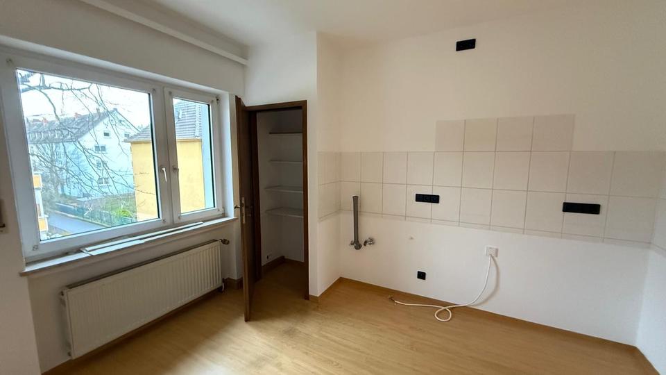 Helle 3-Zimmer-Wohnung mit Balkon & Echtholzparkett in Koblenz 3 zimmer