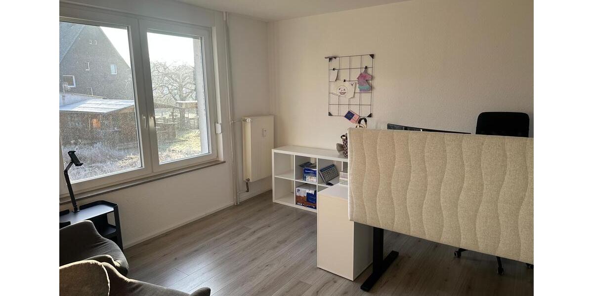... sanierte Erdgeschosswohnung in Emmelshausen zu vermieten. 4 zimmer
