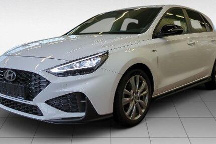 Hyundai i30 28.464 km 24.880 &euro; Dörth 56281