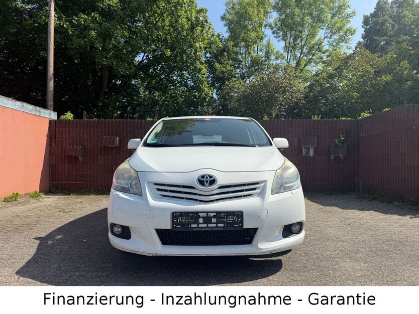 Toyota Verso 325.000 km 2.990 € Koblenz 56070