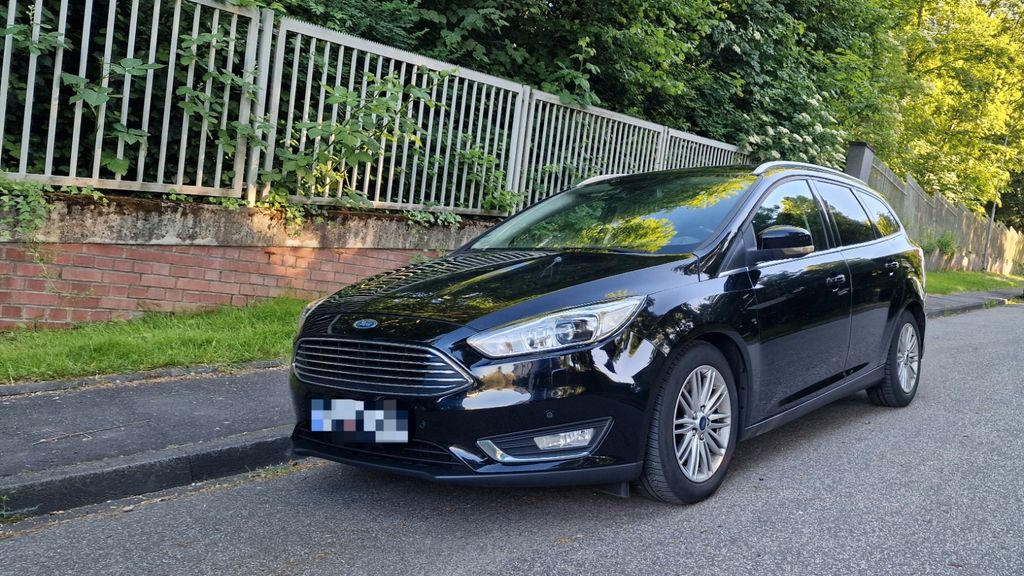 Ford Focus 144.000 km 8.900 &euro; Koblenz 56072